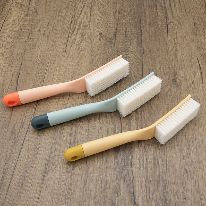 Factory multi-purpose brush macaron color daily necessities two yuan supermarket cleaning household plastic long handle shoe brush wholesale