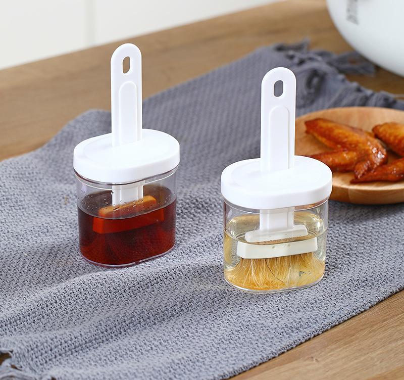 Japanese-style department store creative one-piece barbecue brush household food grade baking sealing seasoning brush with cover oil brush