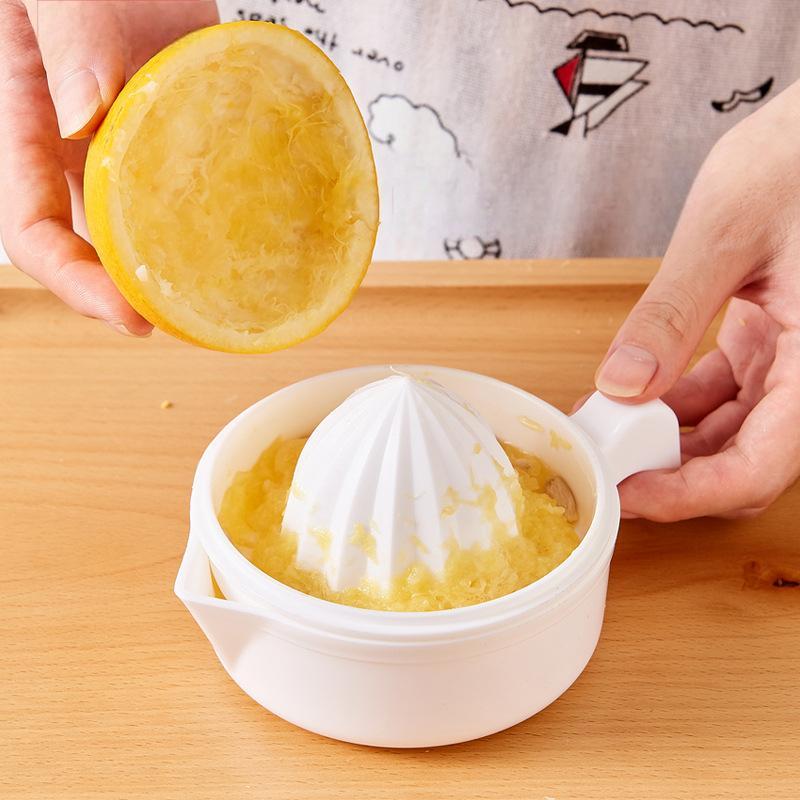 Japanese household food grade orange juice machine multi-functional portable fresh lemon squeezer plastic Manual Juicer