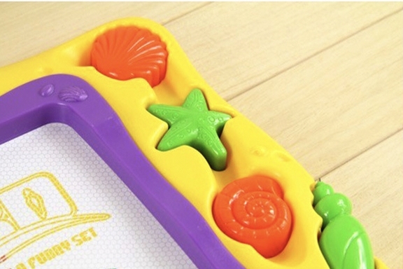 Magnetic drawing board - CUB
