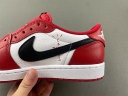 Travis Scott x Air Jordan 1 Low