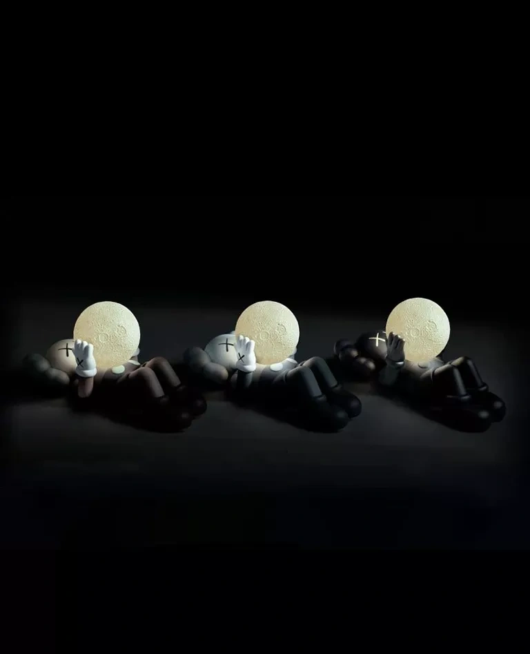 Kaws:Holiday Shanghai doll black