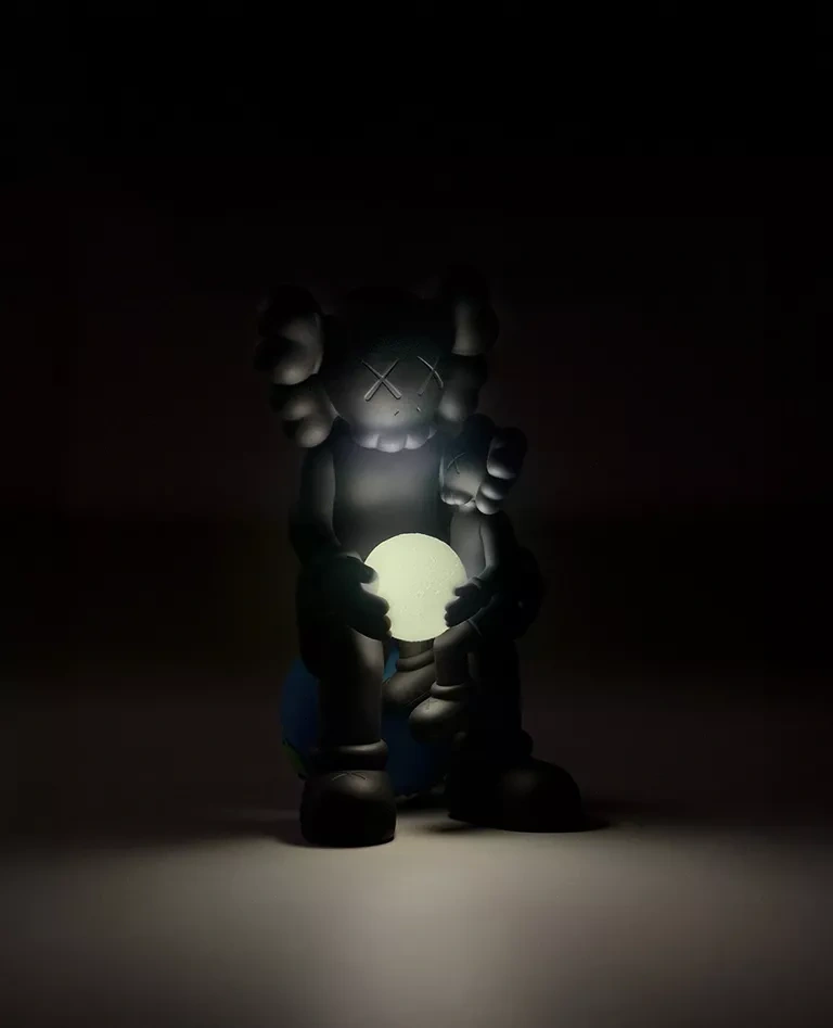 Kaws:Holiday Thailand Doll Black