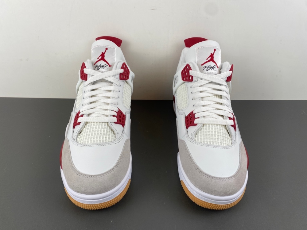 Nike SB x Air Jordan 4 Retro SP 'Varsity Red' Friends & Family