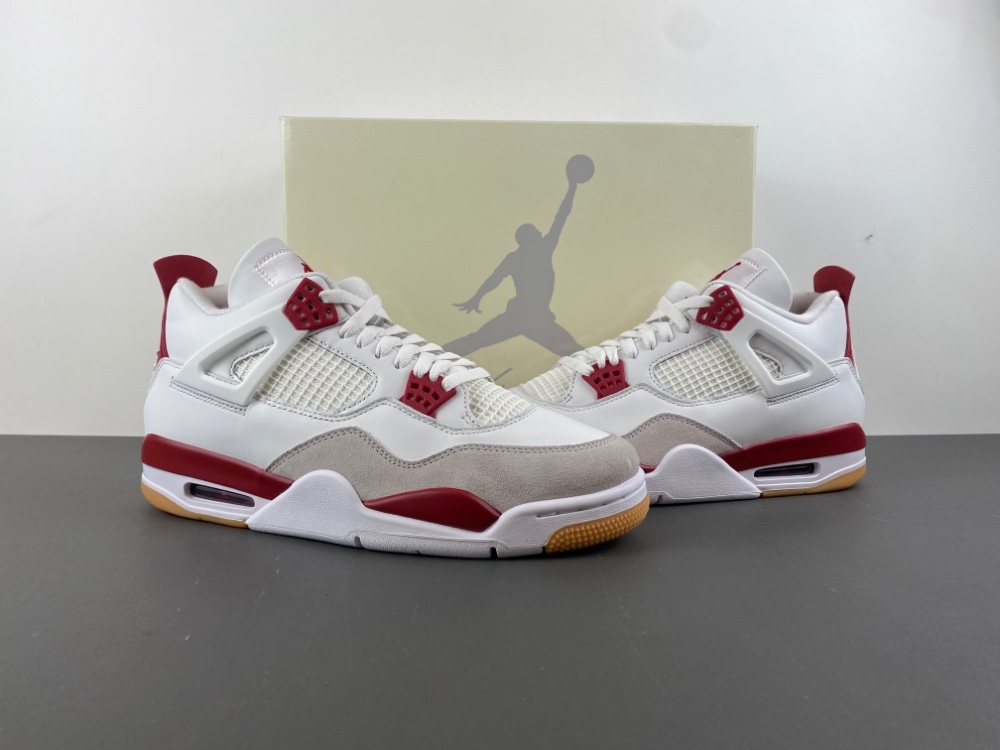 Nike SB x Air Jordan 4 Retro SP 'Varsity Red' Friends & Family