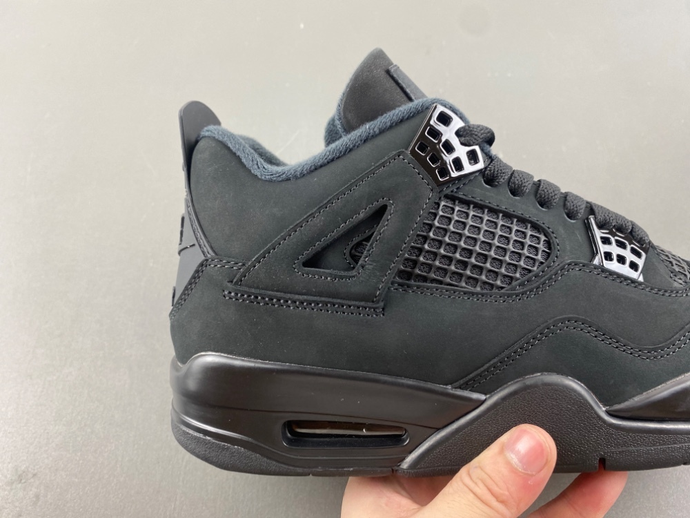 Air Jordan 4 Retro 'Black Cat' 2025