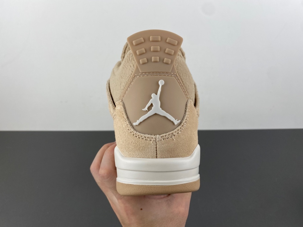 Wmns Air Jordan 4 Retro 'Cozy Girl'