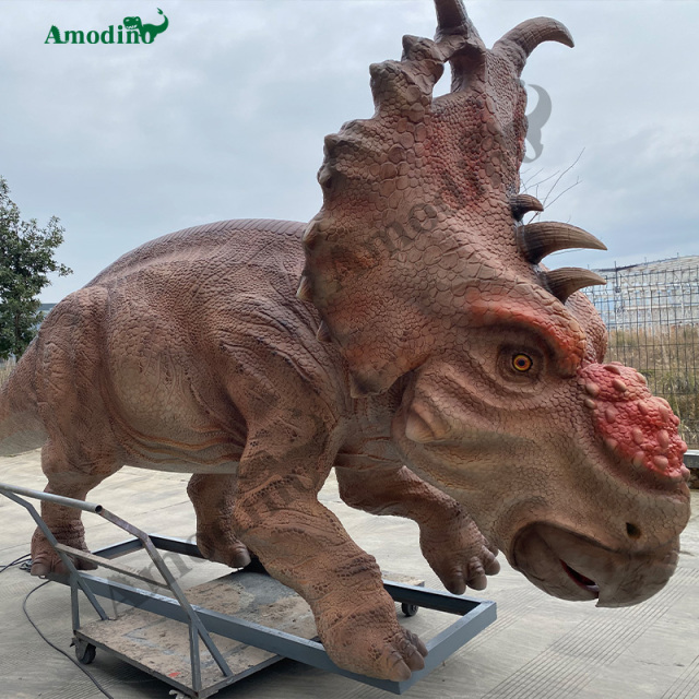 Simulation Pachyrhinosaurus Spray & Customizable for Dinosaur Park