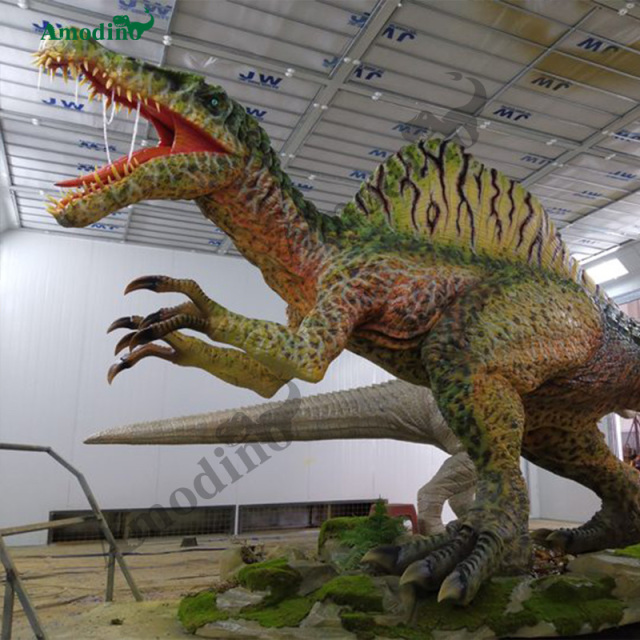 Spinosaurus Electrónico con Rociador y Personalizable para Centros Comerciales
