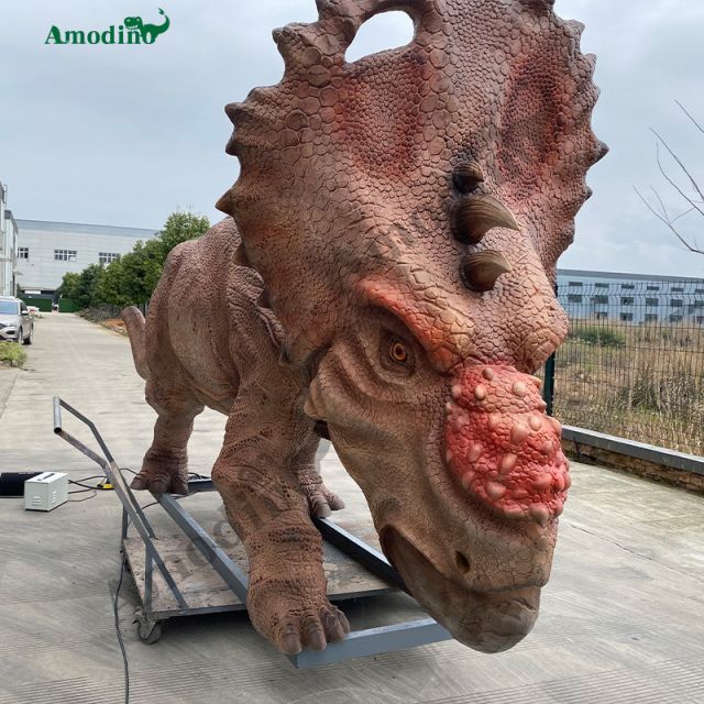 Simulation Pachyrhinosaurus Spray & Customizable for Dinosaur Park