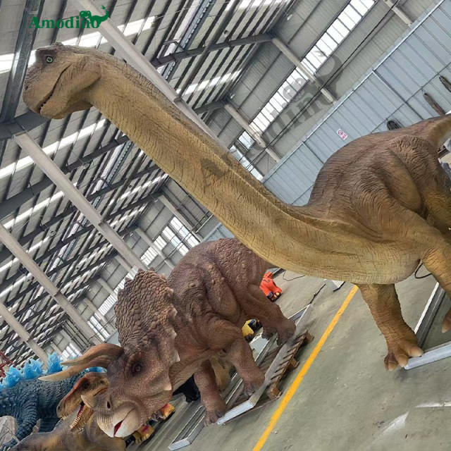 Animatronic Apatosaurus Spray & Customizable for Dinosaur Park