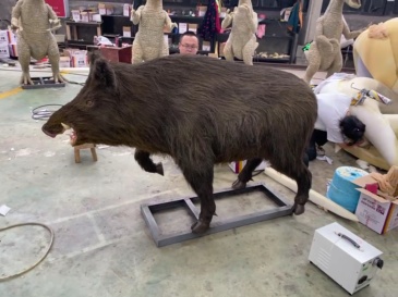 Simulation Wild Boar Spray & Hyper-realistic for Amusement Park