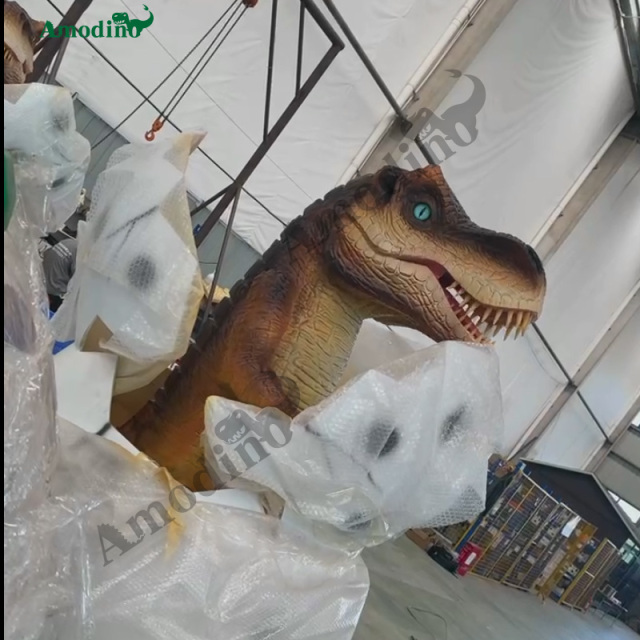 Electronic Eggshell Dinosaur Customizable & Hyper-realistic for Dinosaur Park