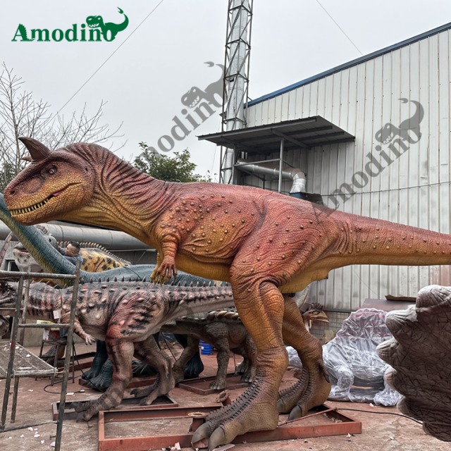 animatronic Carnotaurus model 7m long