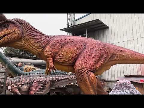 animatronic Carnotaurus model 7m long