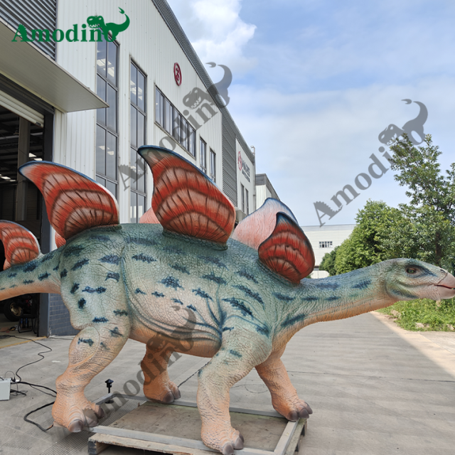 5m long animatronic Stegosaurus for dinosaur park