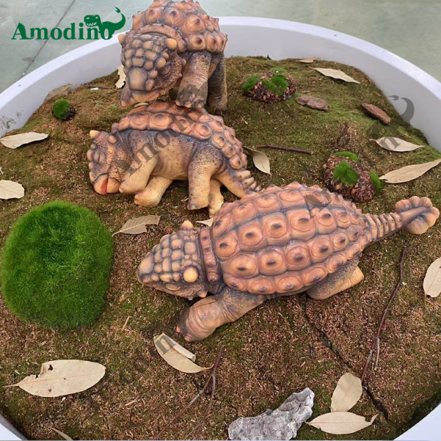 Customizable and ultra-realistic animatronic ankylosaur incubator with screen display, suitable for shopping malls and museums