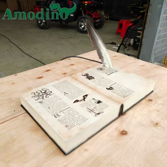 Atrezo Mágico de Pluma Flotante: Libro de Hechizos Interactivo con Cable