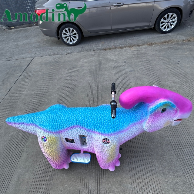 Montura de Dinosaurio con Degradado Arcoíris – Patinete por Monedas para Centros Comerciales Interiores