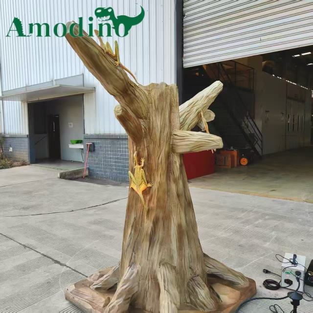 Artificial Tree with Animatronic Solnhofen Pterosaur – Prehistoric Display for Parks