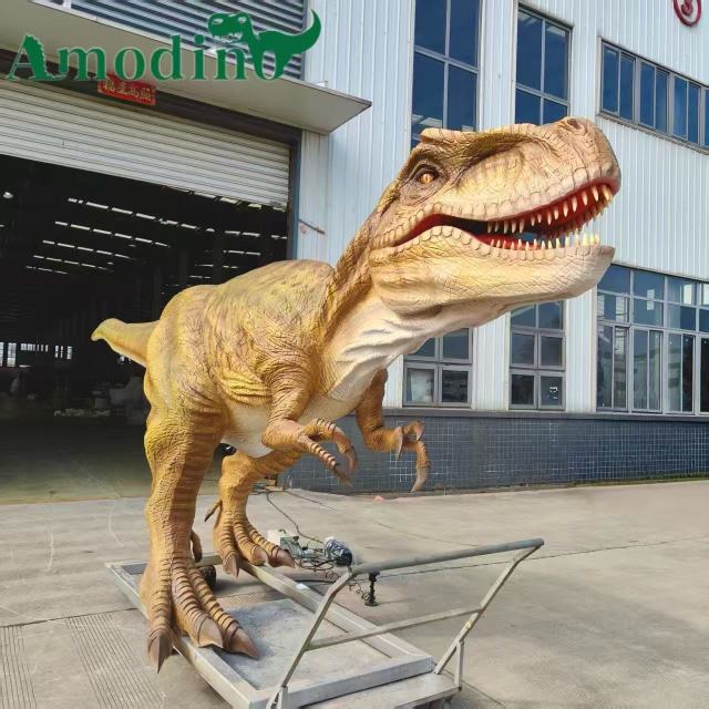 Cretaceous Rajasaurus Animatronic | Park Attraction