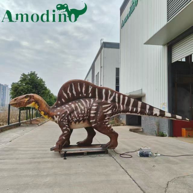 Ouranosaurus animatrónico del Cretácico | Atracción del parque