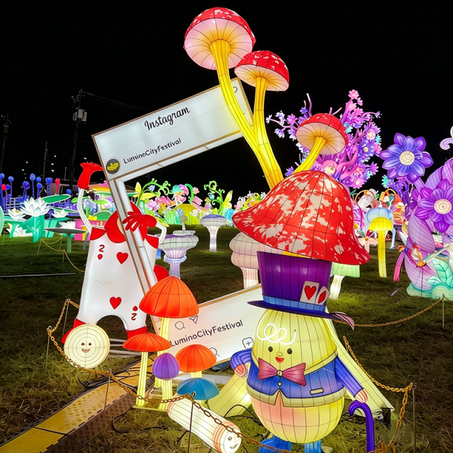 LED Custom Cartoon Character Lights for Park & Event Decor