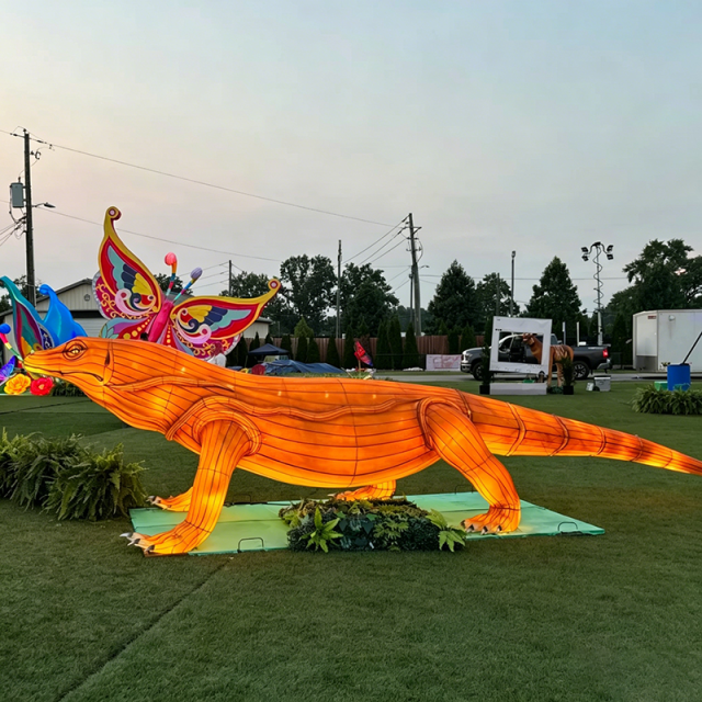 Custom Terrestrial Animal Lanterns for Theme Parks