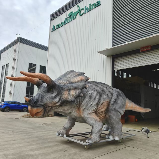 Custom Animatronic Triceratops | Factory Direct for Outdoor & Indoor Dinosaur Displays