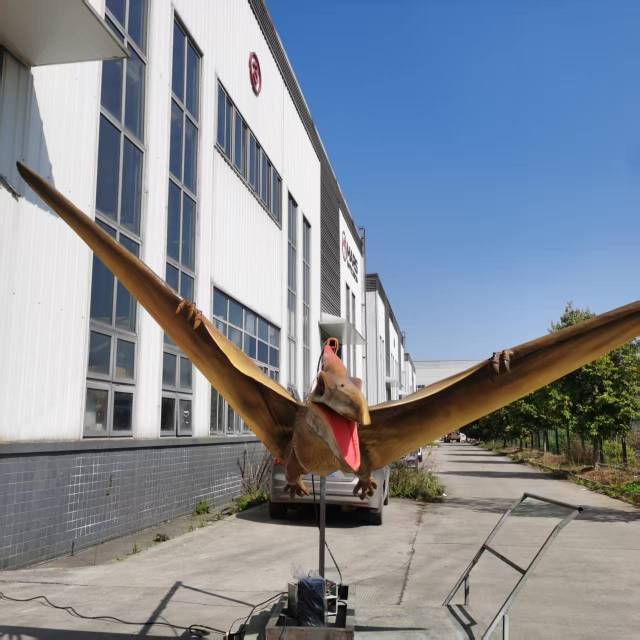 Custom Animatronic Pteranodon | Realistic Flying Dinosaur for Events & Exhibitions