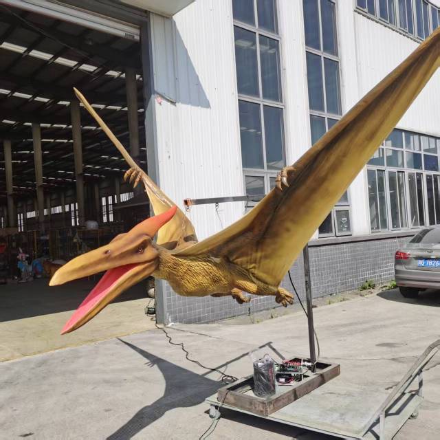 Custom Animatronic Pteranodon | Realistic Flying Dinosaur for Events & Exhibitions