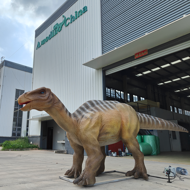 Realistic Animatronic Iguanodon Dinosaur for Attractions