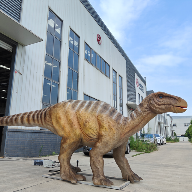 Realistic Animatronic Iguanodon Dinosaur for Attractions