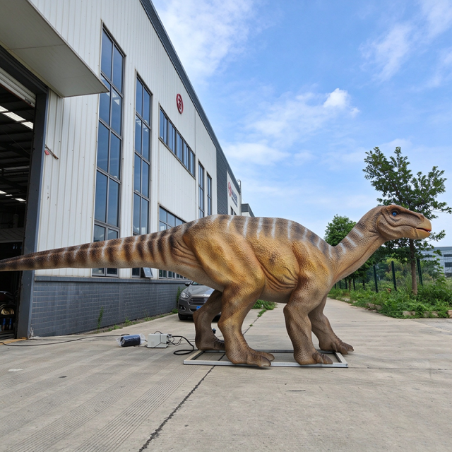 Realistic Animatronic Iguanodon Dinosaur for Attractions