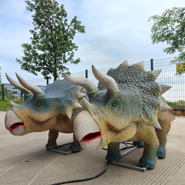 Animatronic Triceratops Dinosaur | Realistic Life-Size Model for Museums & Theme Parks