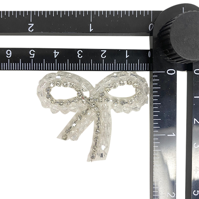 Custom boho nuevo bordado bordado flores acrílico taladro cadena hecho a mano adornos zapatos de mujer zapatillas top accesorios procesado