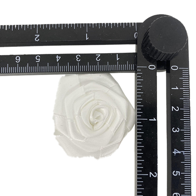 Custom boho nuevos zapatos bordados de perlas flores cosidas a mano adornos zapatos de mujer zapatillas zapatos de niño accesorios muestras procesadas