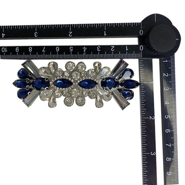 Zapatos personalizados flores hechos a mano con cuentas bordados clavos zapatos con cuentas adornos florales zapatos de mujer zapatillas zapatos de niño hebillas de zapatos accesorios de la parte superior procesamiento de muestras