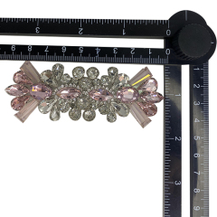 Zapatos personalizados flores hechos a mano con cuentas bordados clavos zapatos con cuentas adornos florales zapatos de mujer zapatillas zapatos de niño hebillas de zapatos accesorios de la parte superior procesamiento de muestras