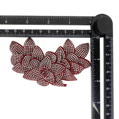 Zapatos personalizados flores hechos a mano con cuentas bordados clavos zapatos con cuentas adornos florales zapatos de mujer zapatillas zapatos de niño hebillas de zapatos accesorios de la parte superior procesamiento de muestras