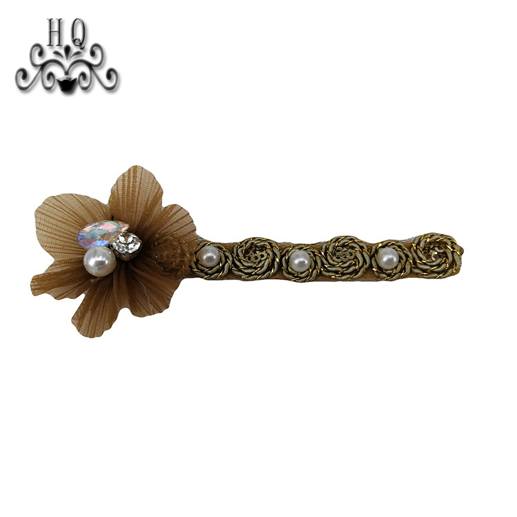 The hot sale of hand-stitched bead craft sandals shoes flower shoe material shoe buckle accessories