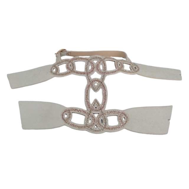 Benutzerdefinierte neue Perlenstickerei Sandalen Frauen bohren Acryl nähen Perlen Weben oberen halbfertigen Quelle Hersteller zur Probe Verarbeitung