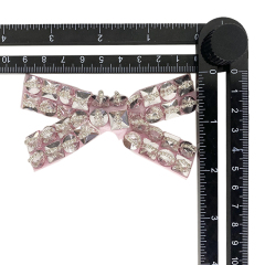 Custom-made beaded embroidered shoes, pearl bow ties, webbing, beaded jewelry, and sandals are processed based on samples and become bestsellers