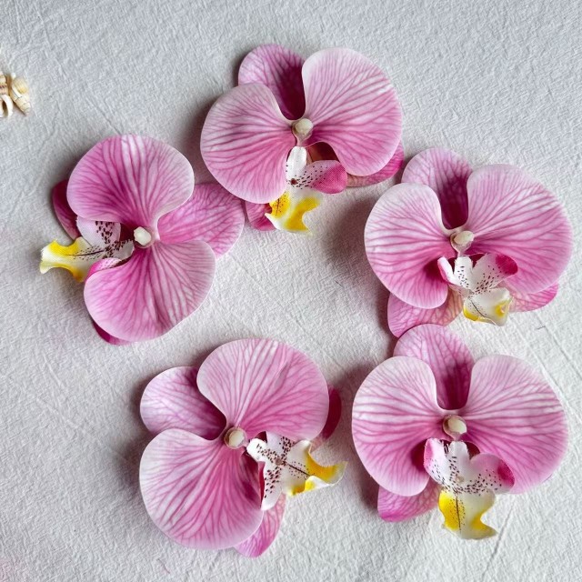 Cross-border hot metal shoe buckle shoe chain shoe flower tassel handmade knitting women's shoes children's shoes shoes flower shoe buckle shoes accessories to sample processing customized