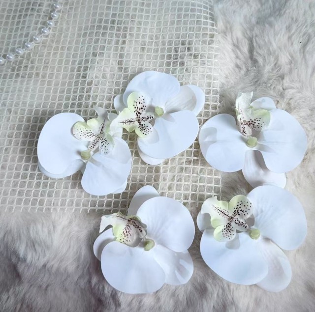 Cross-border hot metal shoe buckle shoe chain shoe flower tassel handmade knitting women's shoes children's shoes shoes flower shoe buckle shoes accessories to sample processing customized