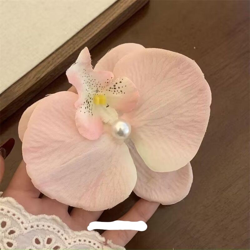 Cross-border hot metal shoe buckle shoe chain shoe flower tassel handmade knitting women's shoes children's shoes shoes flower shoe buckle shoes accessories to sample processing customized