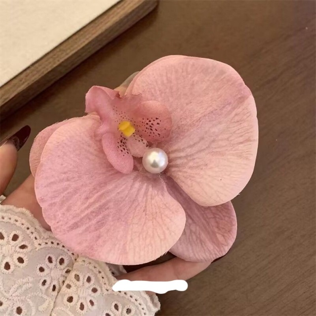 Cross-border hot metal shoe buckle shoe chain shoe flower tassel handmade knitting women's shoes children's shoes shoes flower shoe buckle shoes accessories to sample processing customized