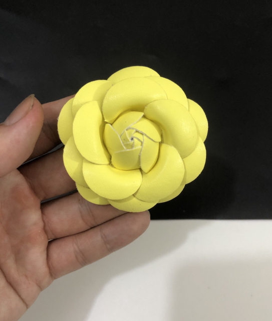 Cross-border hot metal shoe buckle shoe chain shoe flower tassel handmade knitting women's shoes children's shoes shoes flower shoe buckle shoes accessories to sample processing customized