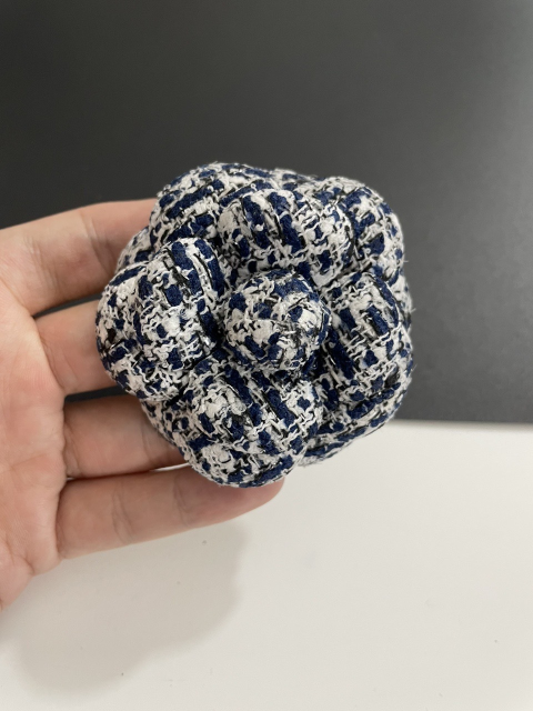 Cross-border hot metal shoe buckle shoe chain shoe flower tassel handmade knitting women's shoes children's shoes shoes flower shoe buckle shoes accessories to sample processing customized