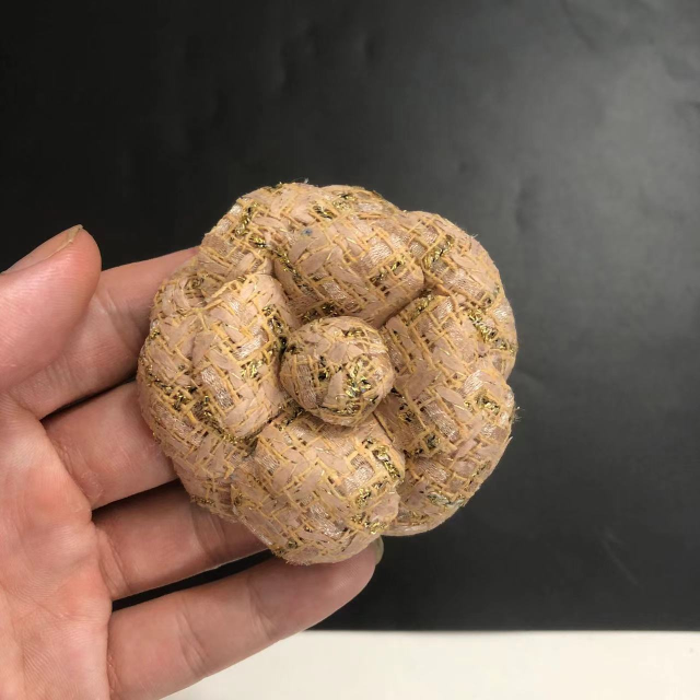 Cross-border hot metal shoe buckle shoe chain shoe flower tassel handmade knitting women's shoes children's shoes shoes flower shoe buckle shoes accessories to sample processing customized